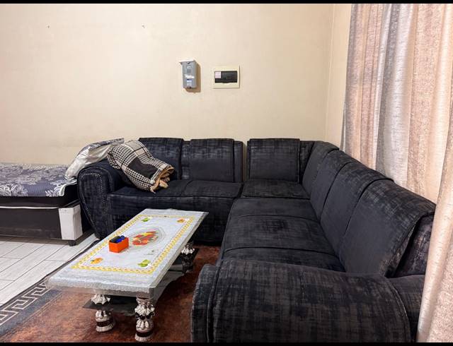 3 BEDROOM APARTMENT FOR SALE IN WATERVAL EAST